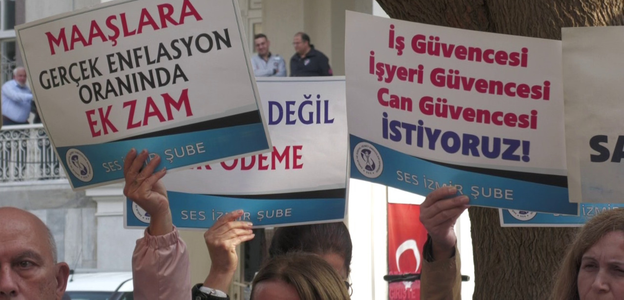 İzmir'de sağlıkçılardan eylem: 'Kölelik koşullarında çalışma artacak'