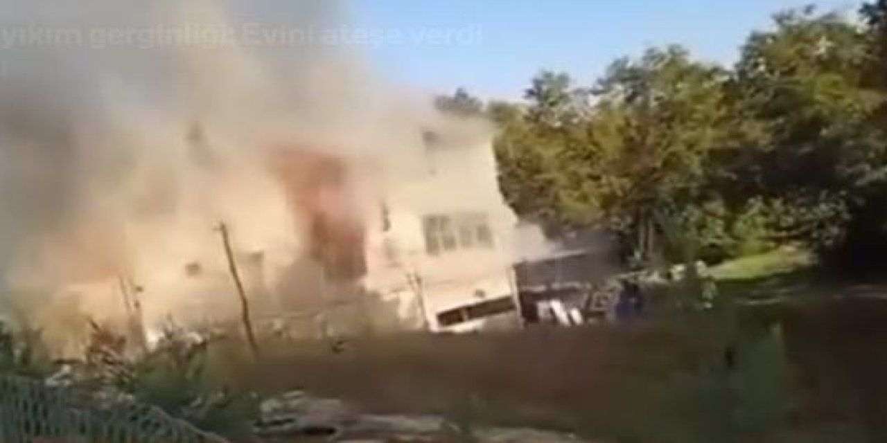 İstanbul’da yıkım gerginliği: Yıkım ekibine kızıp evini ateşe verdi