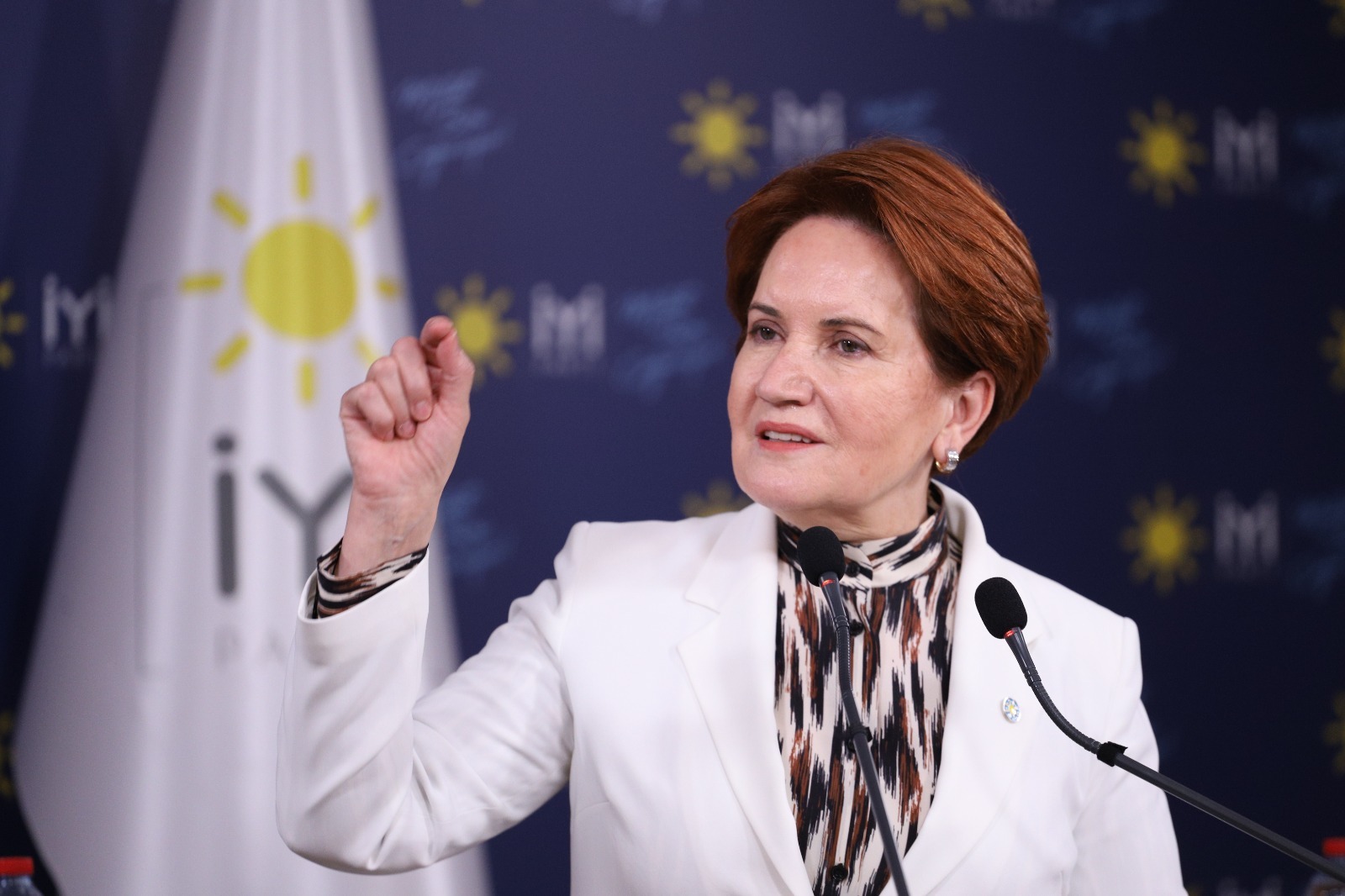 Akşener'in gizli toplantısı: Sakın basınla paylaşmayın