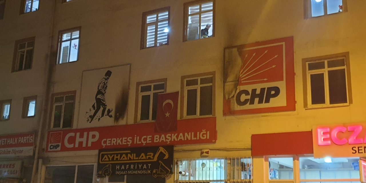 CHP Çerkeş İlçe Başkanlığı'na molotoflu saldırı: Bir kişi yakalandı