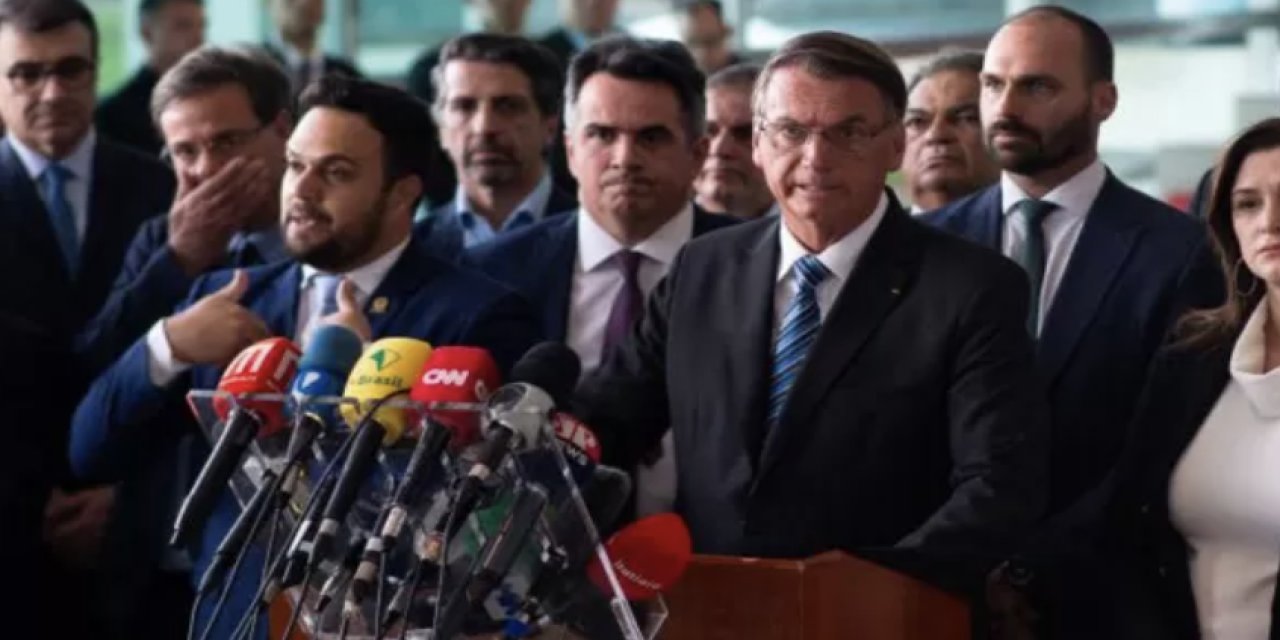 Bolsonaro 44 saat süren sessizliğini bozdu: Ne yenilgiyi kabul etti ne sonuçları reddetti