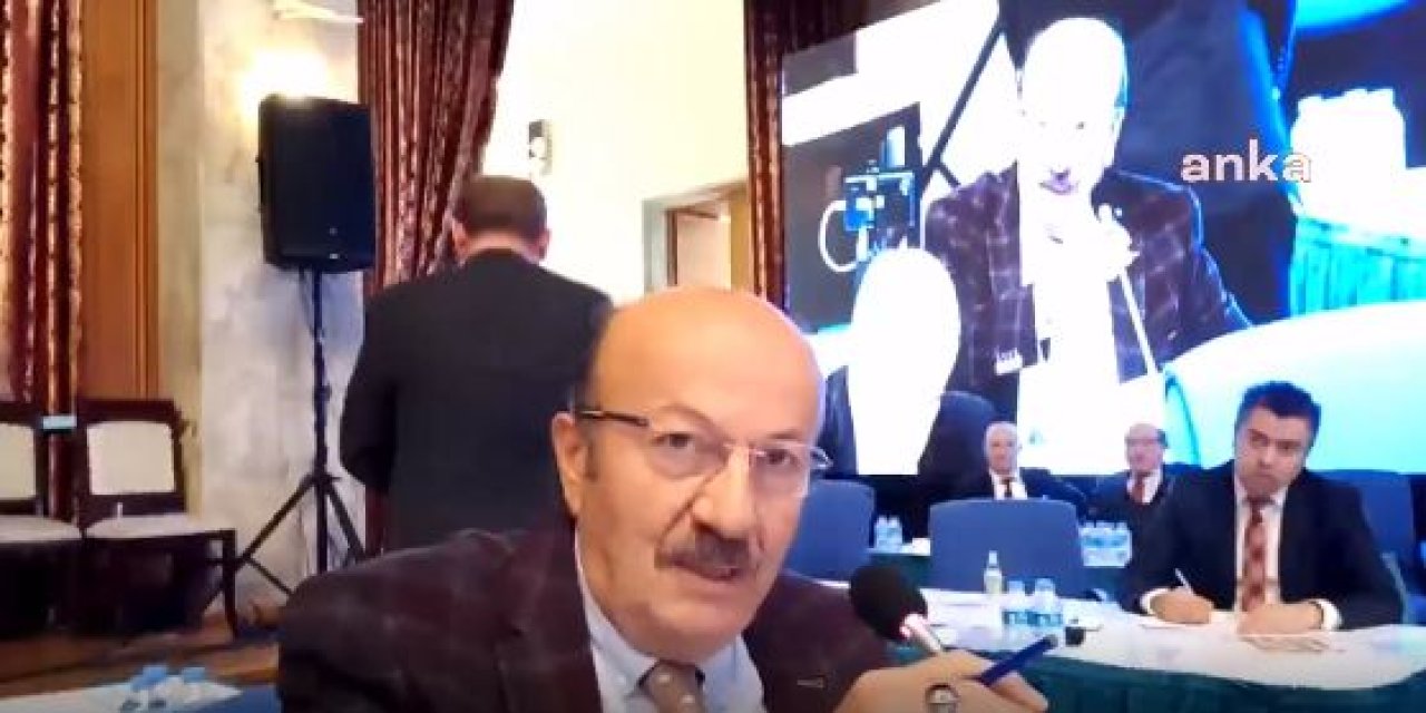 Bekaroğlu ile Bakan Çavuşoğlu arasında Uygur Türkleri tartışması