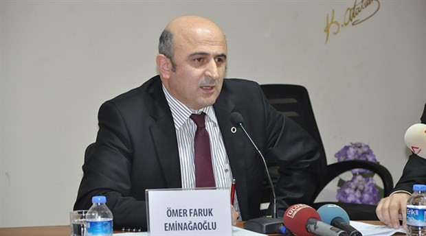 Eminağaoğlu: "Emekli amiraller FETÖ iddiasıyla gözaltına alınanlarla aynı odada tutuluyorlar"