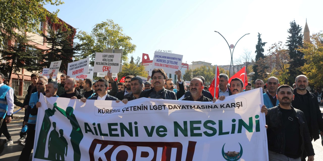 Gaziantep'te LGBTİ+ karşıtı yürüyüş: Uluslararası üst akıl destekliyormuş