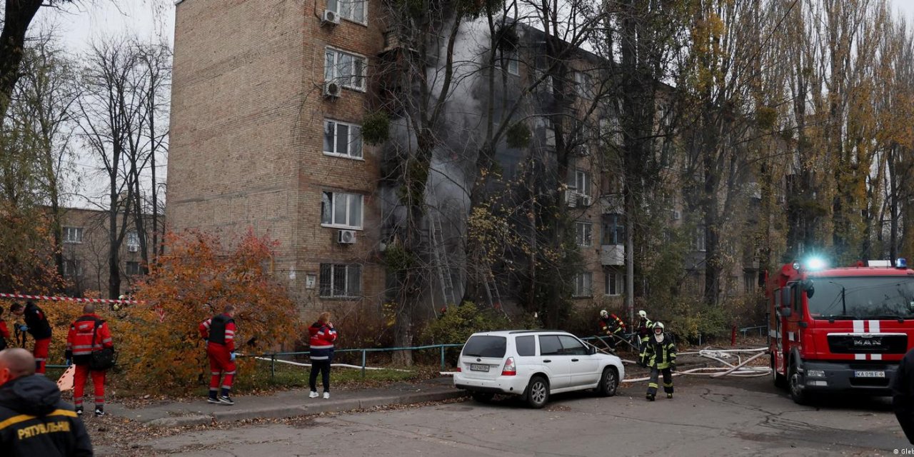 Kiev: Rusya bir gün içinde yaklaşık 100 füze fırlattı
