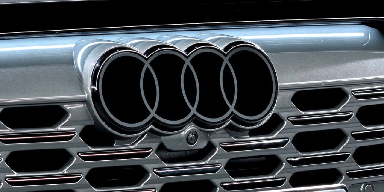 Otomobil devi Audi de logosunu yeniledi