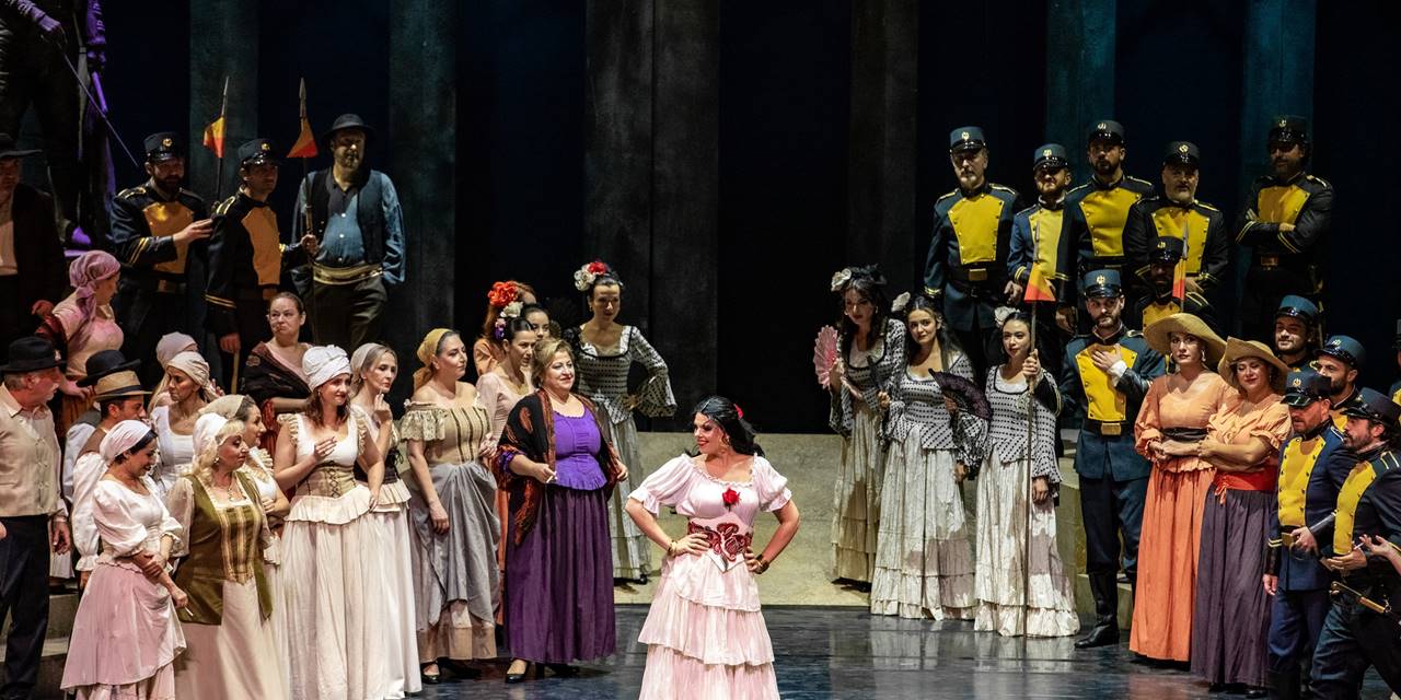 Carmen Operası AKM sahnesinde