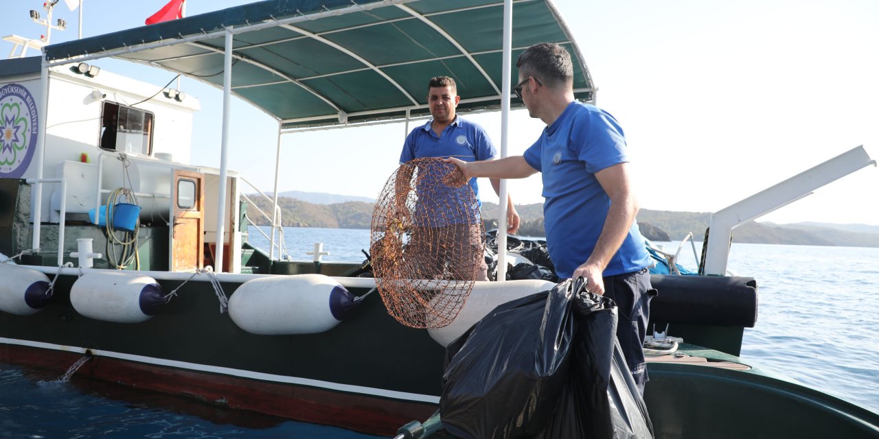 Gökova Körfezi'nden 11 ayda 19,5 ton çöp çıktı