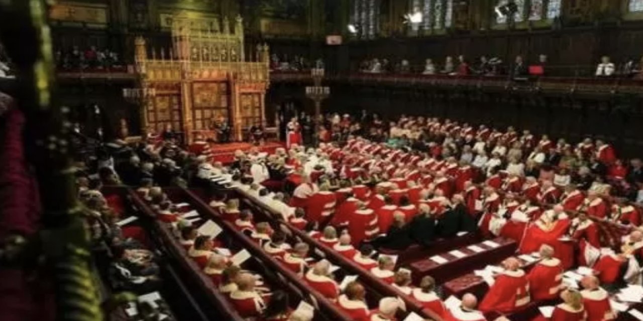 İ﻿ngiltere'de İşçi Partisi'nden radikal öneri: Lordlar Kamarası lağvedilmeli