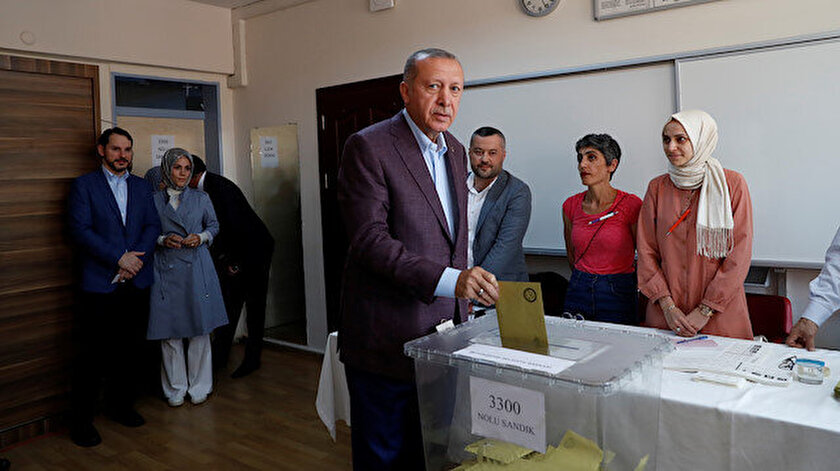 Seçim tarihi için yeni iddia: Erdoğan'a sunum yapıldığını söyledi, 'yüzde 99' ihtimalle diyerek tarih verdi