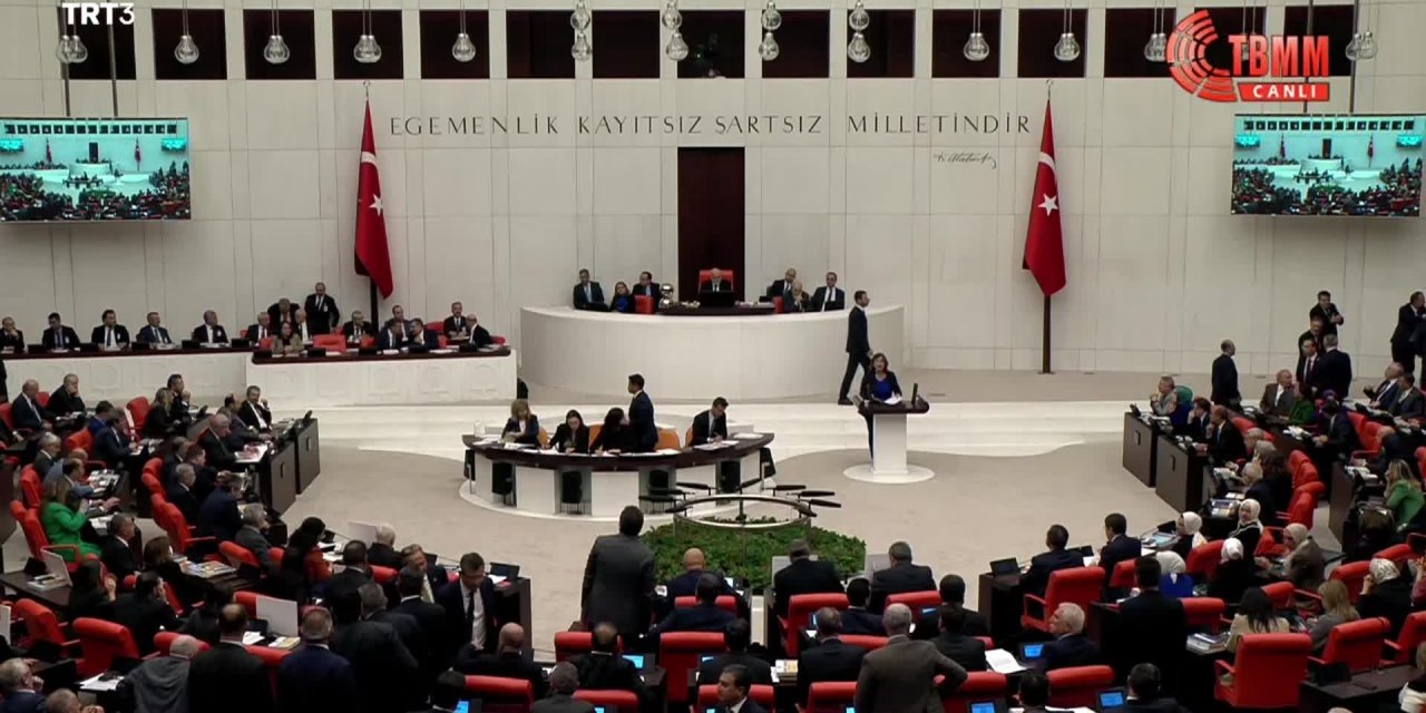 HDP'li Danış Beştaş'tan Bakan Yanık'a:  2020'den beri bu istismar olayını sakladıklarını itiraf etti