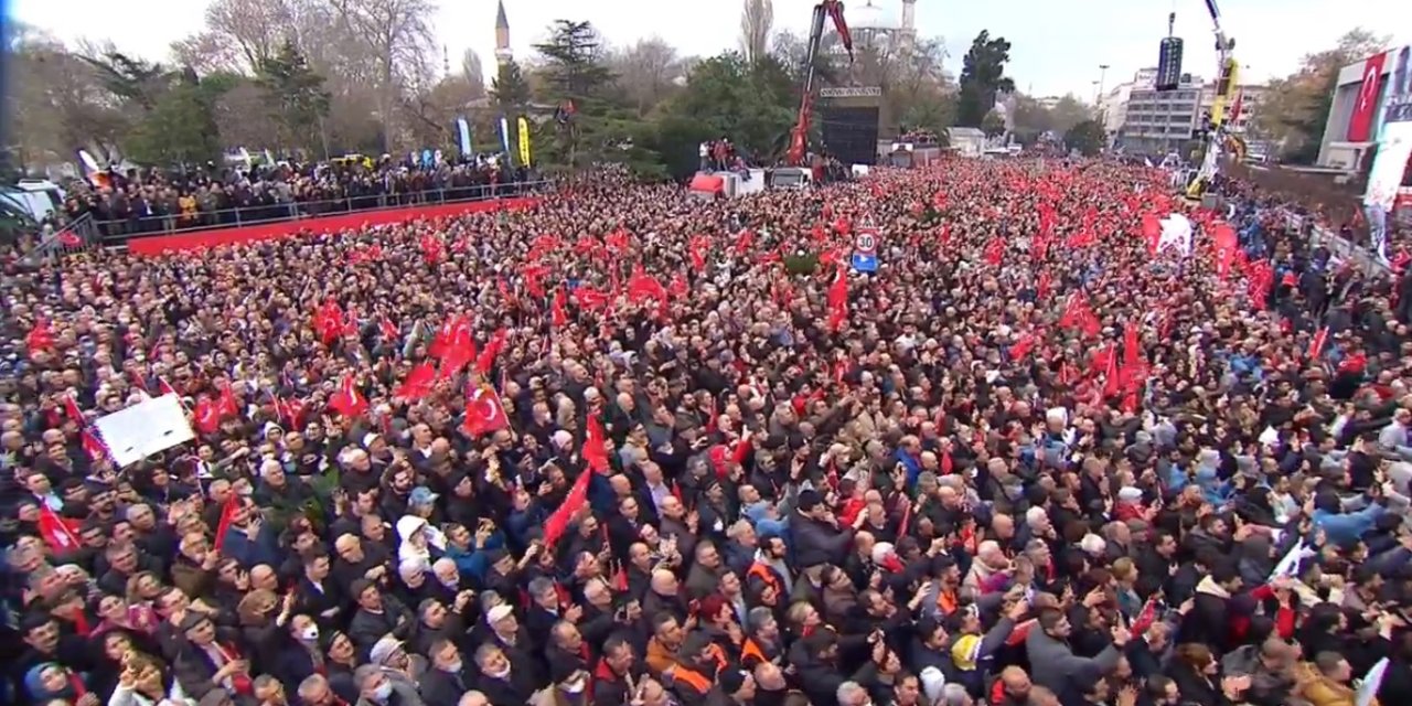 Saraçhane’de ‘Millet iradesine sahip çıkıyor’ mitingi: Binlerce kişi toplandı