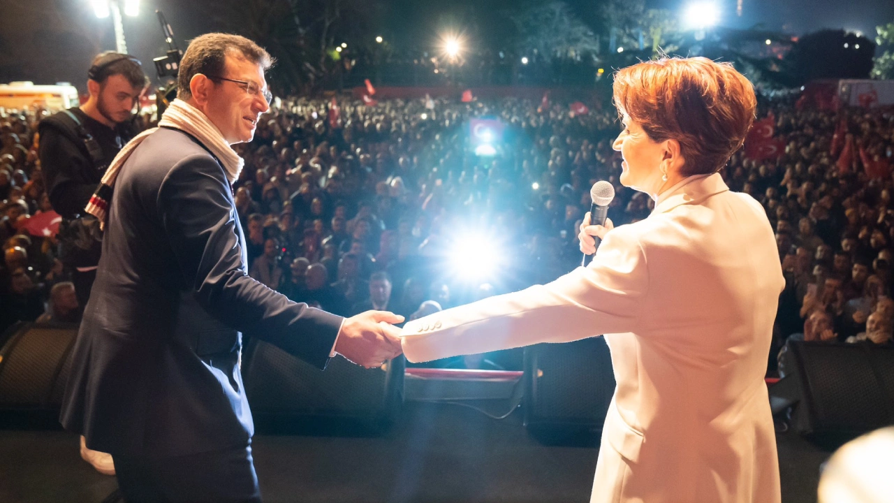 Akşener'den İmamoğlu paylaşımı: İstibdatın karşısında 85 milyon senin yanında