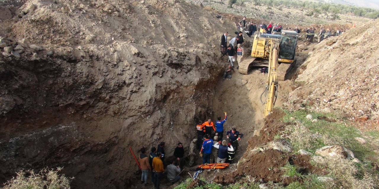 Kilis'te içme suyu hattı çalışmalarında göçük: 2 işçi yaşamını yitirdi