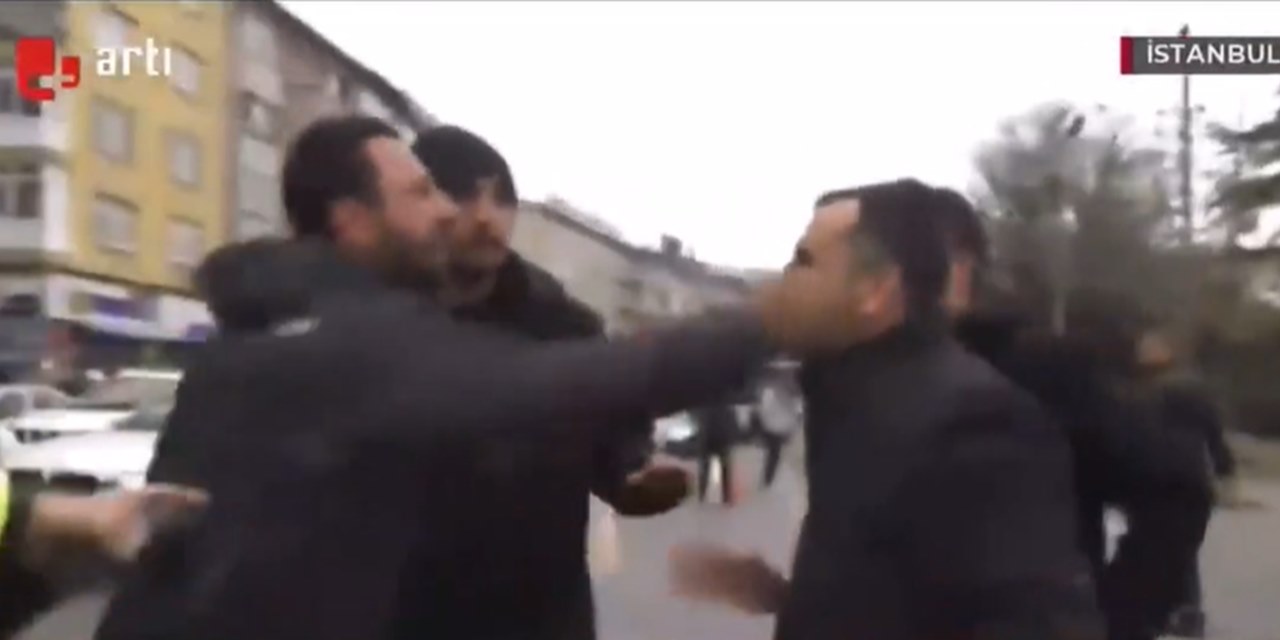 Polis HDP'nin il eş başkanı Ferhat Encü'ye tokat attı