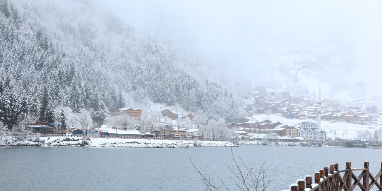 Uzungöl'de kar güzelliği