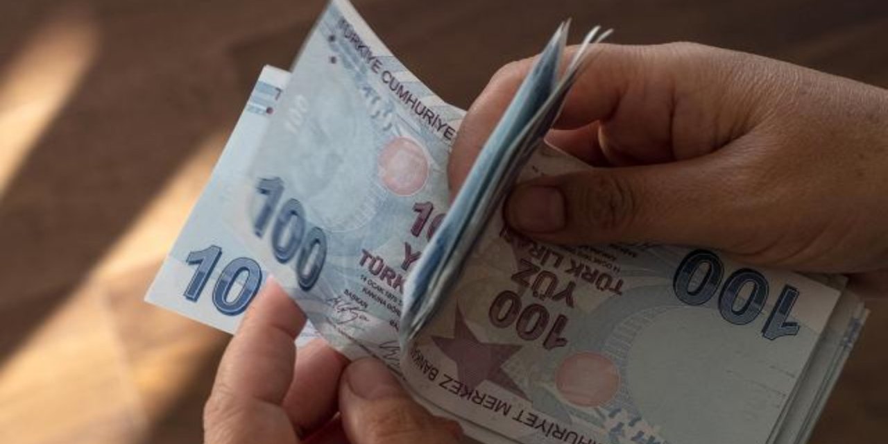 Araştırma: Toplumun çoğu asgari ücretten memnun; AKP'liler ilk sırada