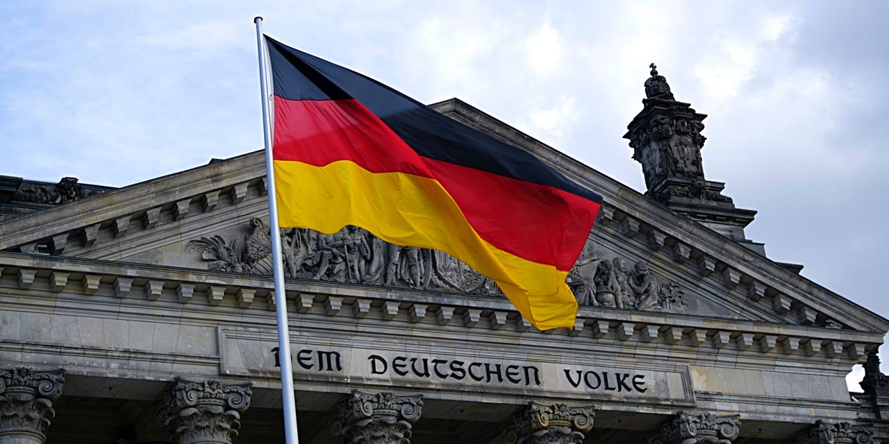 Almanya'da Sabah'tan iki gazeteci gözaltına alınınca Alman elçi bakanlığa çağırıldı