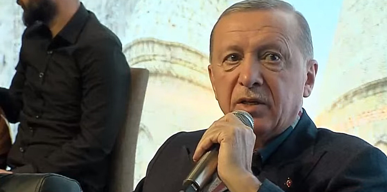 Erdoğan: Karadeniz'de keşfettiğimiz doğalgazı 2023'ün ilk çeyreğinde evlerimizde kullanacağız
