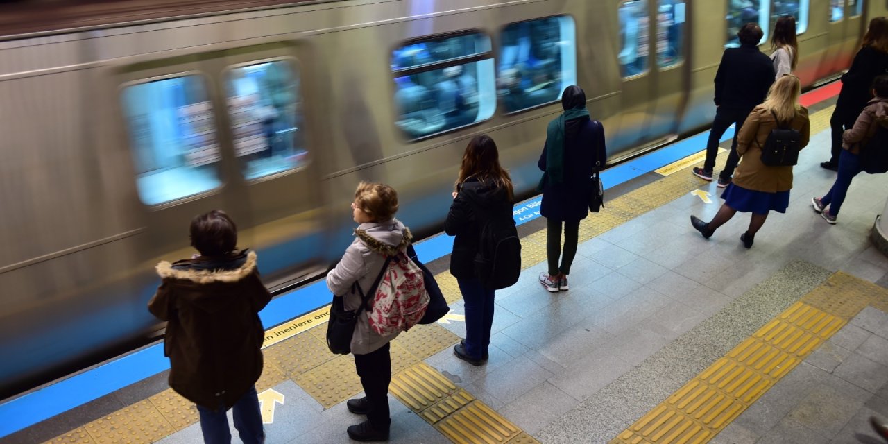 İstanbul'da metro seferlerine 'kar' düzenlemesi