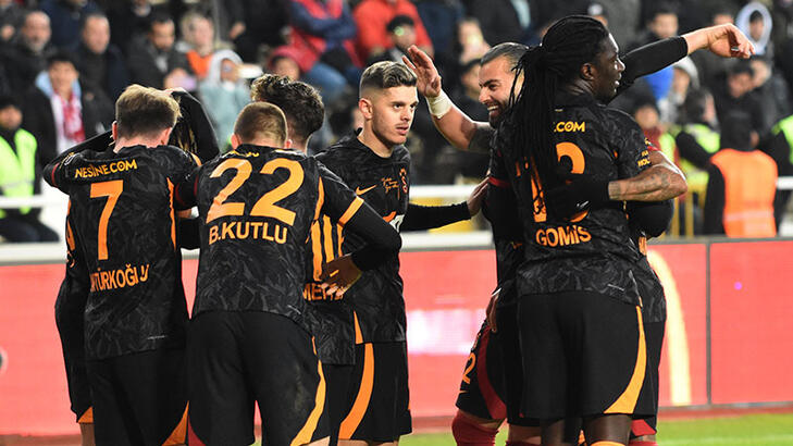 Sivasspor'un bir golü iptal edilince Galatasaray liderliğe yükseldi