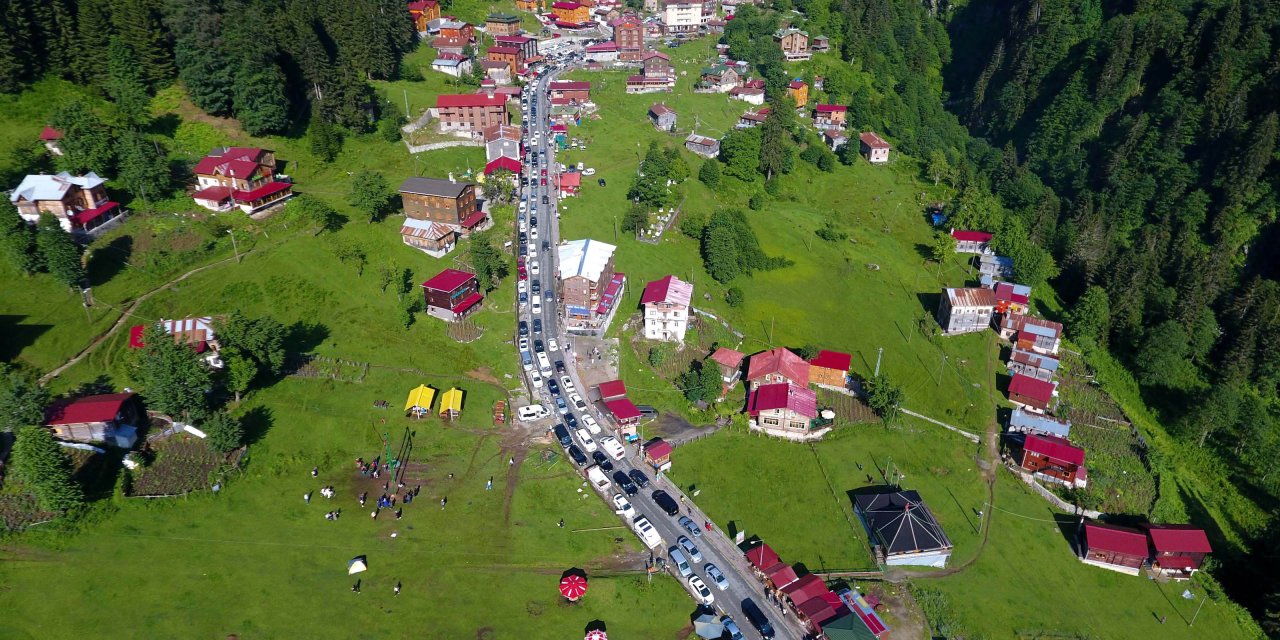 Ayder Yaylası şantiyeye döndü