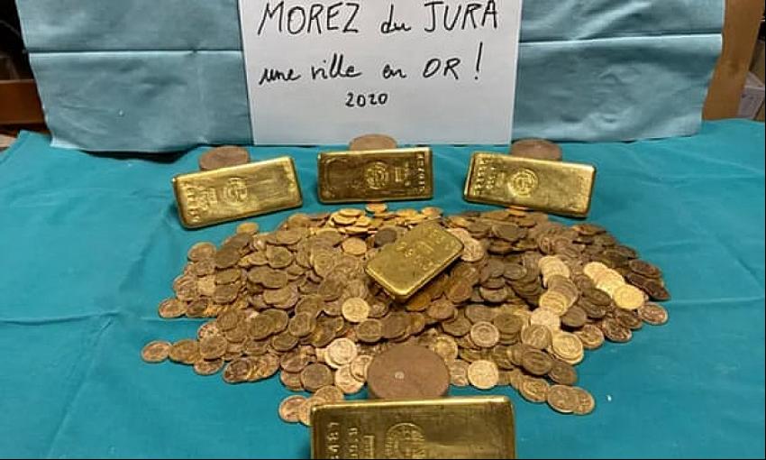 Restore edilen evdeki reçel kavanozları ve kasadan 650 bin Euro değerinde altın bulundu