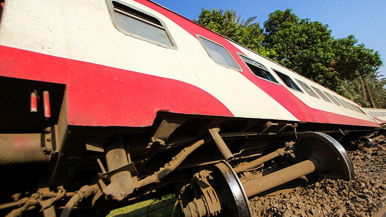 Mısır’da yine tren kazası: 32 ölü, 100’den fazla yaralı