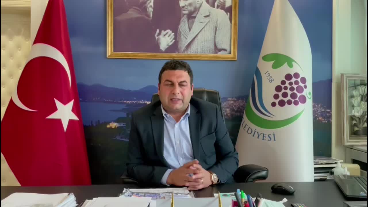 İnsan kaçakçılığı ile suçlanan Gölbaşı Belediye Başkanı: "Bayrak yırtan Yunan vekile had bildirmeye gittik"