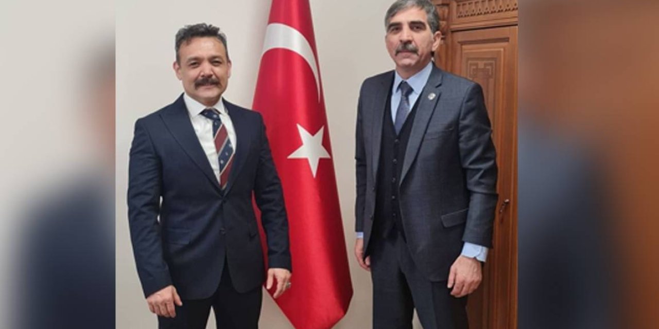 Sinan Ateş dosyasının başına getirilen başsavcı vekilinin, Bahçeli'nin başdanışmanı ile fotoğrafı ortaya çıktı