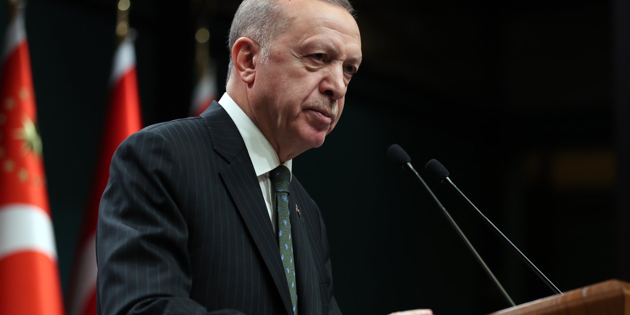 Erdoğan'ın adaylığı tartışmasına Cumhurbaşkanlığı'ndan yanıt: İki dönem kuralı geçmişe dönük işlemez