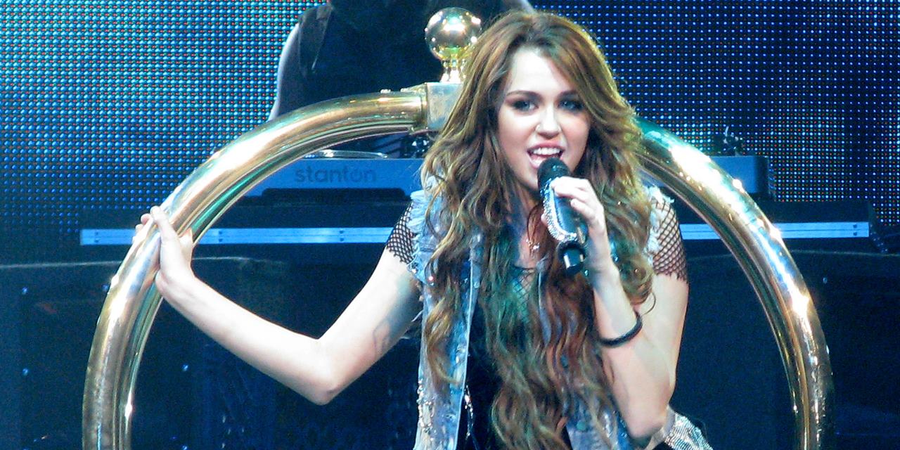 Miley Cyrus, Spotify'da rekor kırdı: Bir haftada 100 milyondan fazla dinlendi