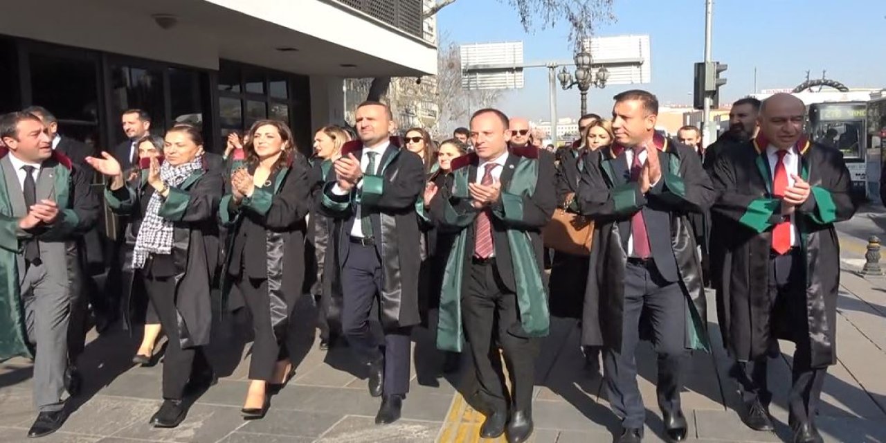 Ankara'da avukatlardan 'Tehlikedeki Avukatlar Günü' yürüyüşü