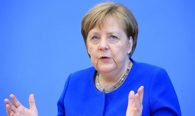Merkel'den AİHM ve hukukun üstünlüğü uyarısı