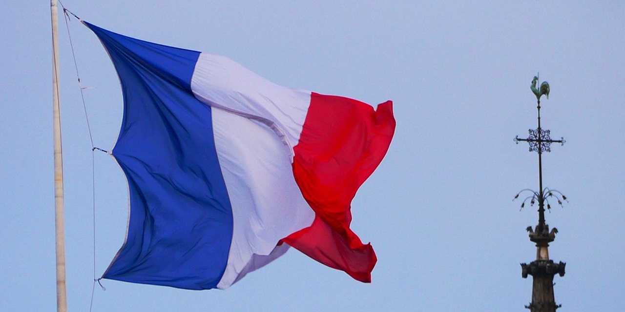 Fransa, Suriyeli 4 asker hakkında yakalama emri çıkardı
