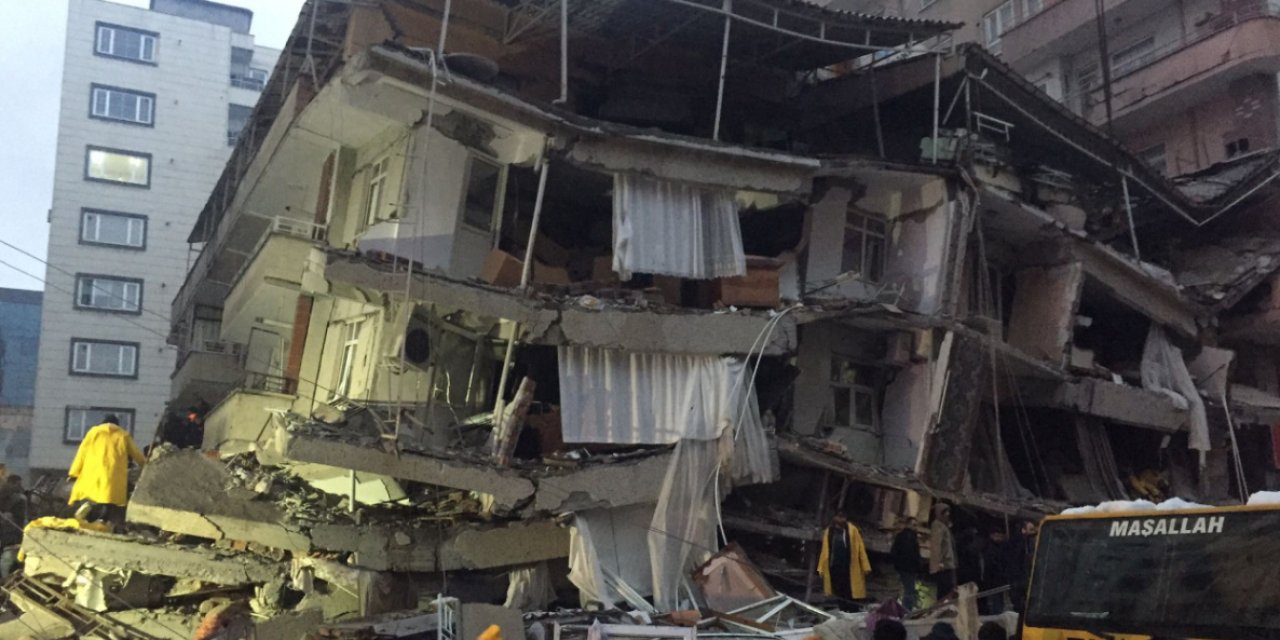 HDP Diyarbakır İl Başkanı Zeyyat Ceylan, depremde son durumu anlattı: Yüzlerce insan göçük altında