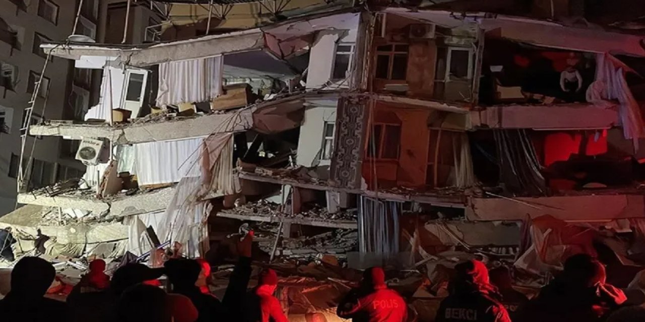 7,7'lük deprem Suriye'yi de etkiledi: 42 ölü, en az 200 yaralı