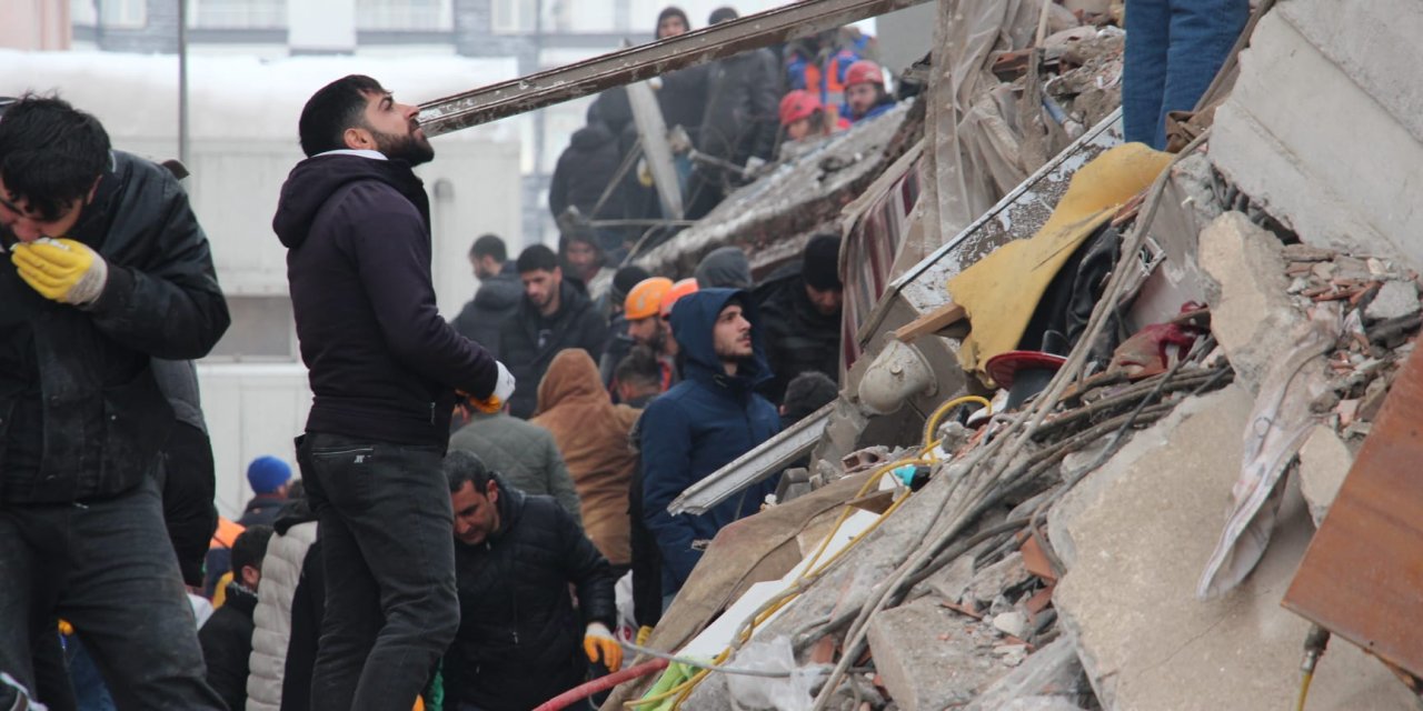 Can kaybı Maraş’ta 84, Diyarbakır’da 14’e çıktı