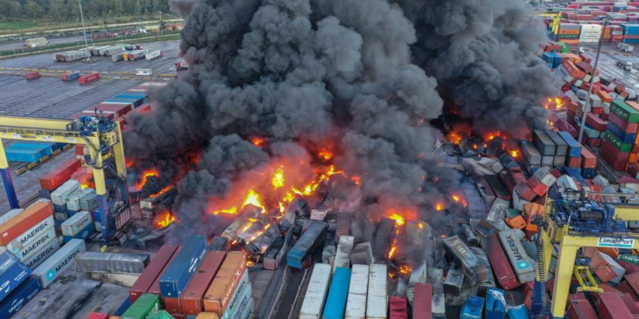 Depremin ardından başlamıştı: İskenderun Limanı'ndaki yangın söndürüldü