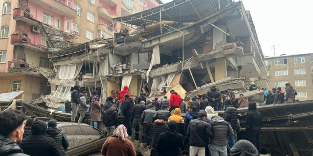 KESK'ten deprem bölgesine OHAL ilan edilmesi kararına tepki: 'OHAL değil, afet bölgesi ilan edilsin'