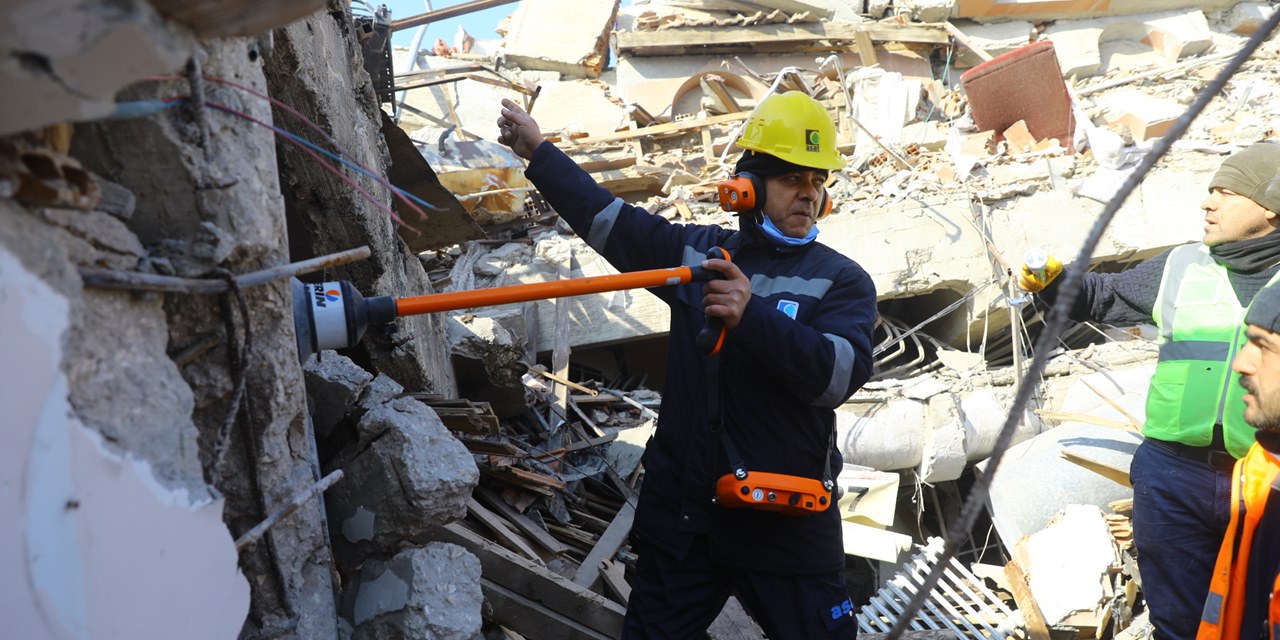 TÜRKONFED raporu: Depremlerde can kaybı 72 bin 663 olabilir