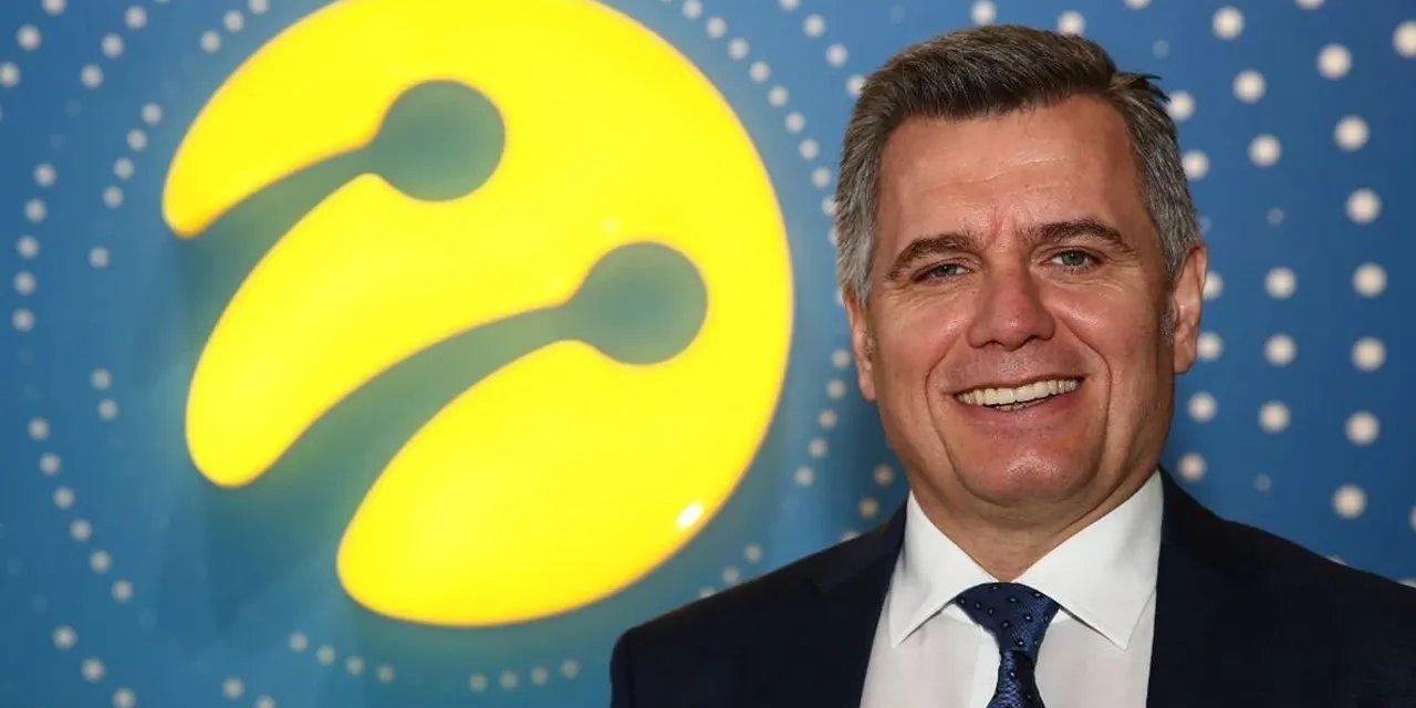 Canlı yayında yaşandı: Turkcell'in CEO'sunun interneti çekmedi