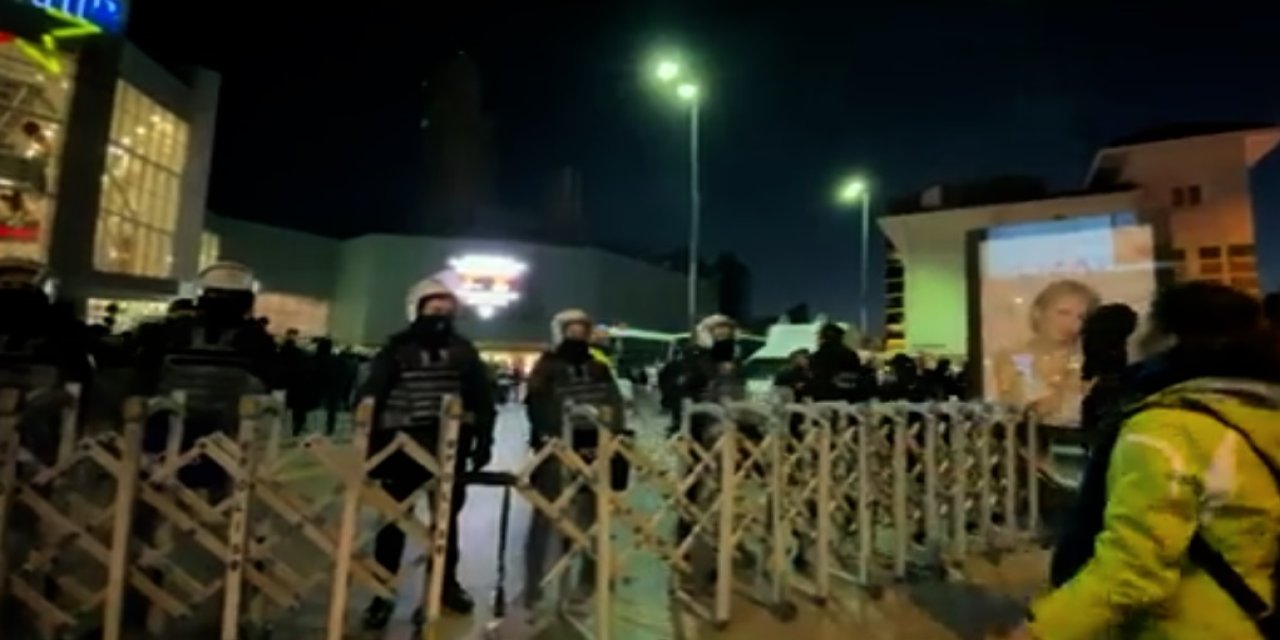 Deprem protestosuna müdahale: 20 gözaltı