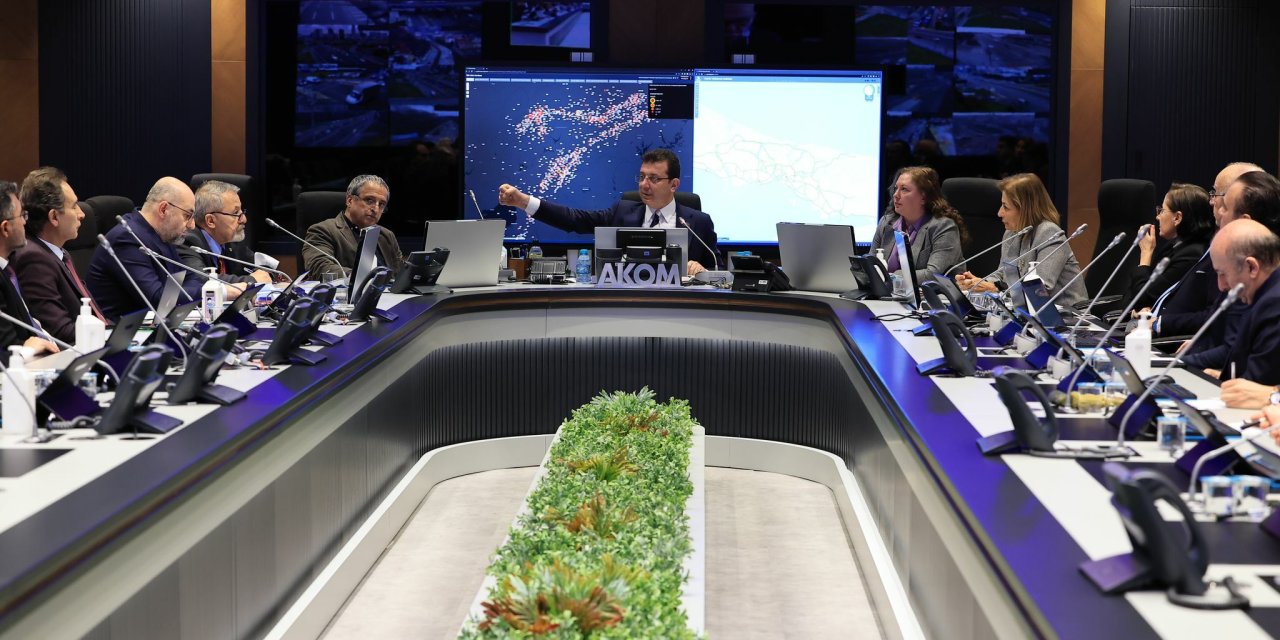 İmamoğlu Deprem Bilim Kurulu'nu topladı: Çalışmalar 25 Şubat'ta tamamlanacak, sonuç kamuoyuyla paylaşılacak