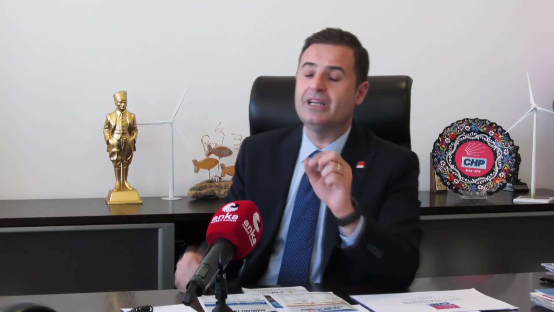 CHP'li Akın: "Karadeniz'deki doğalgaz işini de o 5 şirketten birine verecekler"