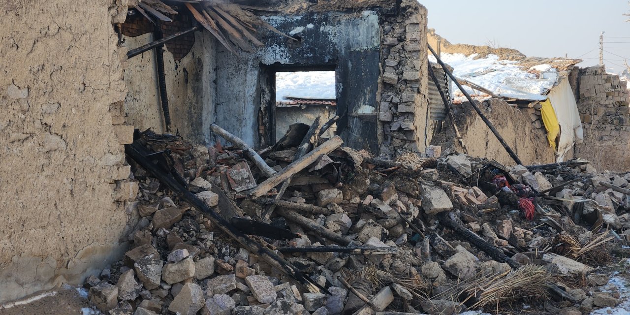 Depremden kaçıp Konya'ya gelen ailenin evinde yangın çıktı; 7 kişi hayatını kaybetti