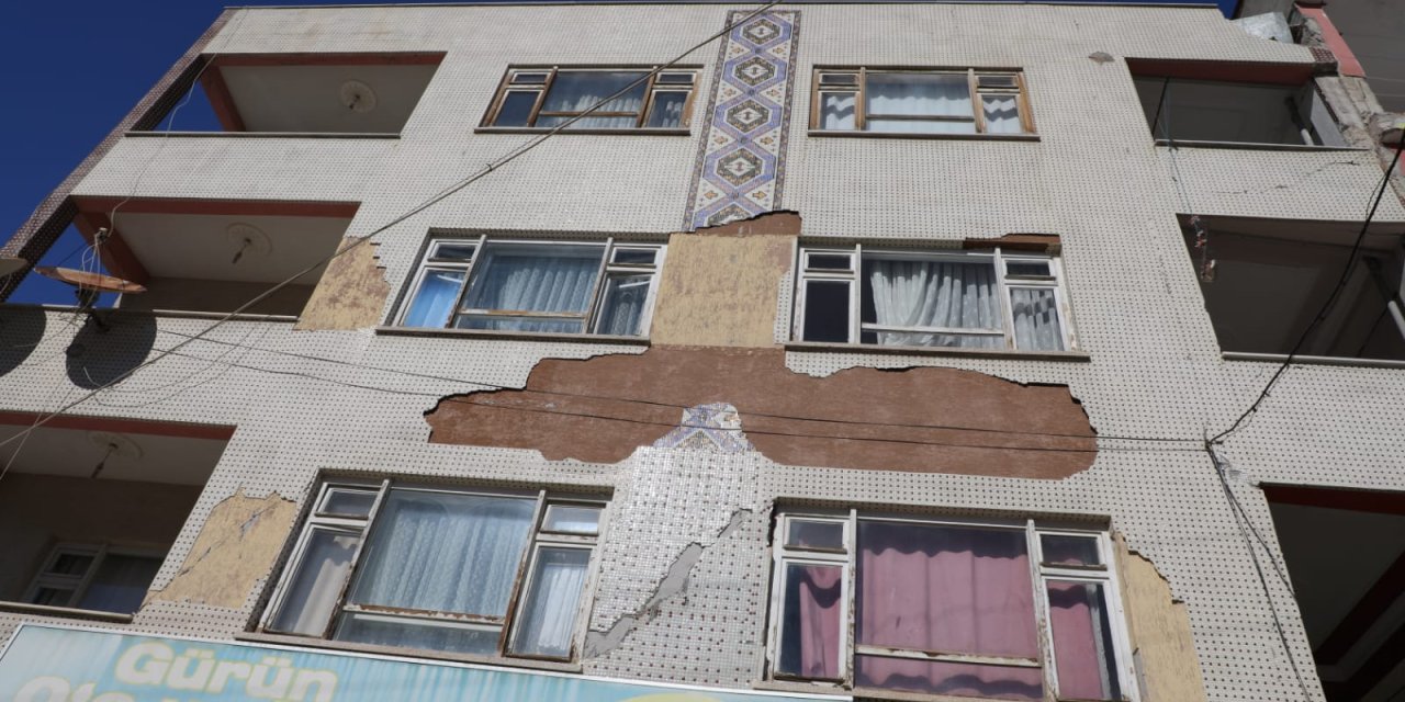 Orhan Tatar açıkladı: Depremden etkilenen bir ilçe hayat etkili afet bölgesi ilan edildi