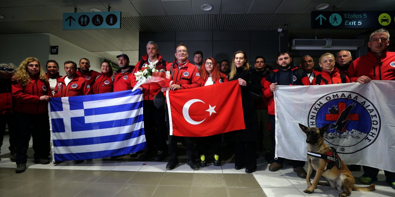 Yunanistan ekibi alkışlarla uğurlandı...