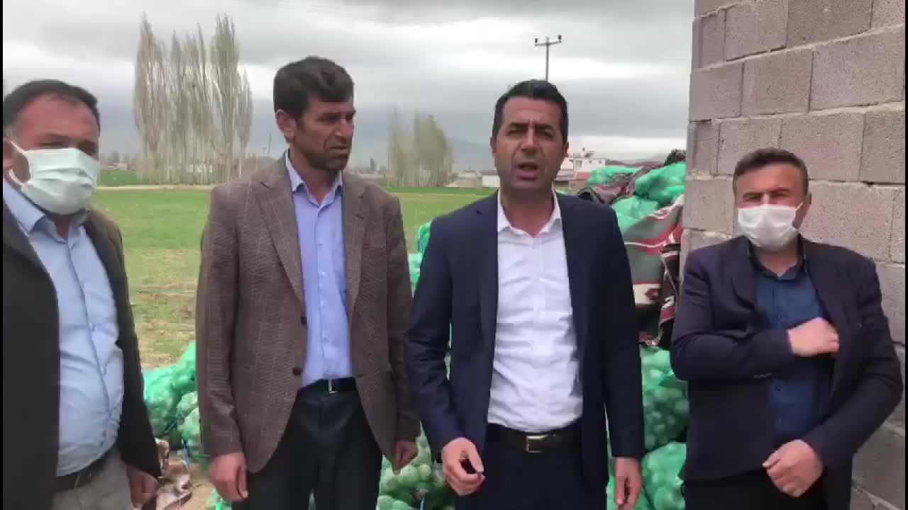 CHP Niğde İl Başkanı'ndan iddia: "Muhalif çiftçilerin patatesleri alınmıyor"