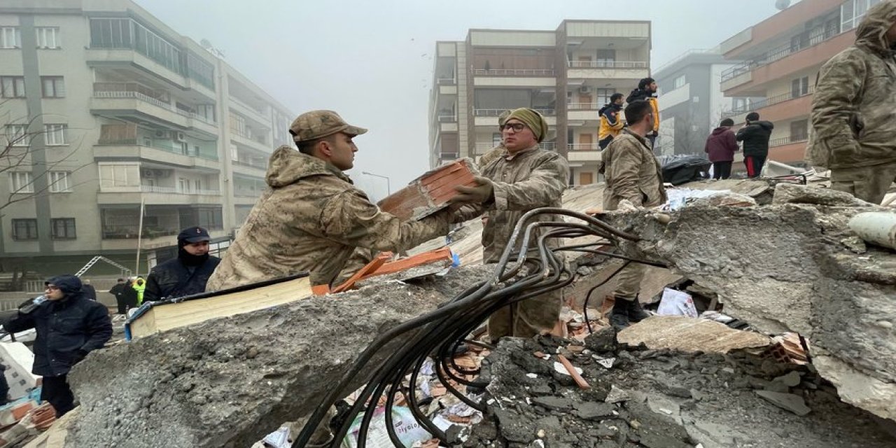 HKP’den ‘asker kışladan geç çıkarıldı’ iddiası için Erdoğan, Akar ve Soylu hakkında suç duyurusu